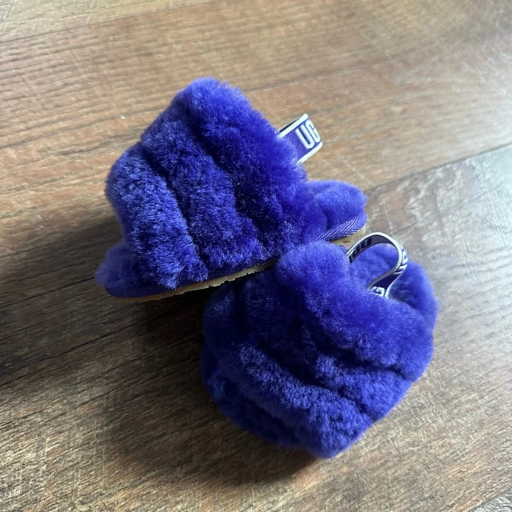 Baby UGG Purple Fluff Yeah Slide Slippers Size 2
